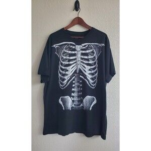 Goth Skeleton Halloween Unisex 2XL T Shirt Oversized Edgy Goth Alt Streetwear